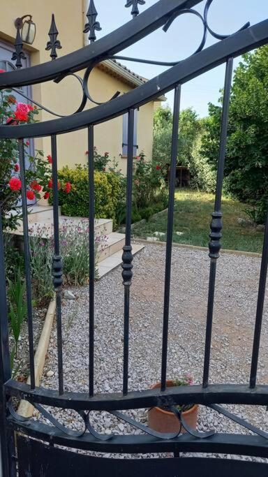 House Of Magic Lake Gréoux-les-Bains Exterior foto